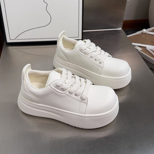 European American Simple Style Soft Leather Platform Big Head White Sneakers New <b>Height</b>-<b>Increasing</b> Versatile Casual Sneakers - Product Image 3