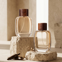 Flacons de parfum en verre de luxe 30ml 50ml 100ml, plats, transparents, vides, avec atomiseur pressurisé et bouchons en bois