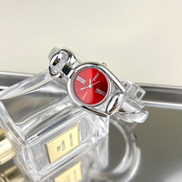 Montre bracelet à boutons vintage haut de gamme NYY pour femmes, montre à quartz décontractée de luxe, nouveau design en stock