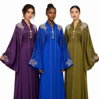 Abaya de luxe à manches larges et ouvertes avec broderie en fil doré et strass |   Abaya de soirée formelle, robe de mariée pour femmes musulmanes