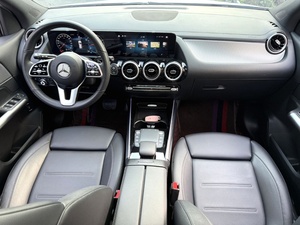 <span class=keywords><strong>Mercedes</strong></span>-Benz GLA180 SUV d'occasion, automatique, conduite à gauche, intérieur foncé, pneus R18, 100-150 ch, norme Euro VI, bon <span class=keywords><strong>prix</strong></span> - Product Image 5