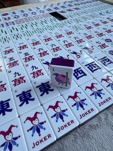 Jeu de Mahjong américain coloré 160 pièces, tuiles blanches, points numériques chinois, bambou, <span class=keywords><strong>Ouest</strong></span>, <span class=keywords><strong>Sud</strong></span>, Est, Nord, Joker - Product Image 2