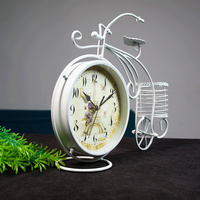 Beliebte Deko-Metall-Fahrrad-Tischuhr Digitale Uhr im Vintage-Design Antike Schreibtisch-Weckuhr