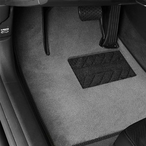 Nouveaux tapis de sol de voiture de mode spéciale avec logo client et protection anti-salissure lavable Tapis de sol de voiture en laine douce - Product Image 3