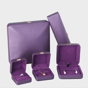 Coffret à bijoux série violette avec boucle métallique et support en cuir, vente en gros, logo personnalisé - Product Image 1