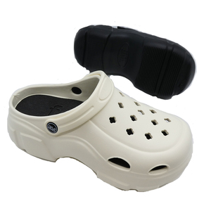 Sabots de Jardin Niceicn 2023 Tendance, Chaussures d'Été Souples pour Femme, Mules de Plage en EVA - Product Image 2