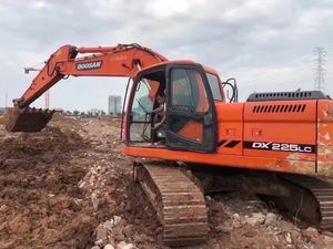 Excavadora Usada de Segunda Mano, Maquinaria para Movimiento de Tierras DOOSAN DX225LC-7 en Venta - Product Image 2