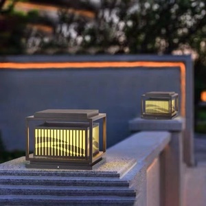 Lámpara Solar de Poste para Exteriores, Marco de Bronce, Pantalla Acrílica, LED Blanco Cálido 3500K, IP65, No Requiere Ensamblaje, 500 Lúmenes, CRI 80 - Product Image 6