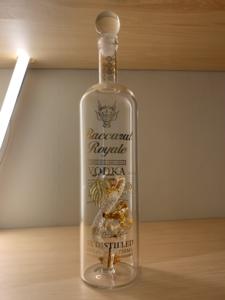 Bouteille en verre au design unique 350 ml, 500 ml, 750 ml pour gin, whisky et autres boissons, avec une forme spéciale - Product Image 6