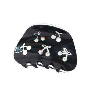 Pinces à cheveux en forme de cerise pour femmes, pinces à cheveux fins, en forme de <span class=keywords><strong>crabe</strong></span>, en résine coréenne, <span class=keywords><strong>rose</strong></span>, vente en gros, nouvelle collection - Product Image 6