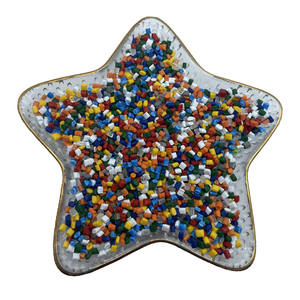 인기있는 PP PS ABS 플라스틱베이스 그린 레드 골드 실버 스카이 블루 화이트 블랙 컬러 마스터 배치 자동차 부품 냉장고 - Product Image 1