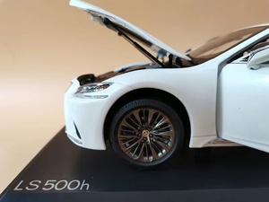 1:18 modello di <span class=keywords><strong>auto</strong></span> in lega giapponese <span class=keywords><strong>Lexus</strong></span> LS500h modello di <span class=keywords><strong>auto</strong></span> in lega di simulazione - Product Image 5