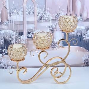Candélabre doré multi-bras de style <span class=keywords><strong>voiture</strong></span> vintage avec perles de verre verticales, porte-bougie de table longue pour <span class=keywords><strong>mariage</strong></span> et fête, style européen et américain - Product Image 4