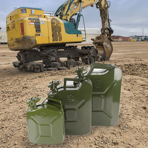 Jerrycan en métal standard américain pour le stockage et l'expédition de <span class=keywords><strong>pompe</strong></span> à jerrycan à gaz naturel et à <span class=keywords><strong>essence</strong></span> - Product Image 1