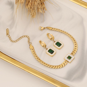 Женский комплект украшений с бриллиантами - Product Image 4