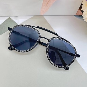 2025 mới thiết kế thời trang Ladies <span class=keywords><strong>Sun</strong></span> Glasses UV400 đầy màu sắc Rhinestone Đôi Chùm khung Orange rõ ràng màu xám-bán buôn lá chắn - Product Image 5
