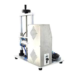 เครื่องปิดฝาขวดกึ่งอัตโนมัติ ขนาดเส้นผ่านศูนย์กลางขวด 20 มม. ใช้มอเตอร์กลไก เกรดอาหาร ปลั๊กยุโรป 220 โวลต์ ใช้งานง่าย รับประกัน 1 ปี - Product Image 1