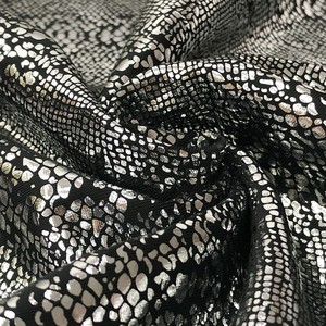 Vải Dệt Kim Shaoxing <span class=keywords><strong>100POLY</strong></span> FDY Co Giãn 4 Chiều Với Chấm Bi Lá Cho Áo Cánh Nữ - Product Image 3