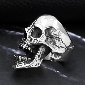 yunnique Skull <b>Ring</b> <b>Titanium</b> Steel Men's Halloween Jewelry Skeleton Design Long Teeth Retro Style - Product Image 3