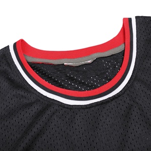 Chaleco de bloque de color optimizado para rendimiento: corte ergonómico, material antibacteriano y movilidad mejorada para atletas - Product Image 3