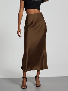<span class=keywords><strong>Jupe</strong></span> <span class=keywords><strong>longue</strong></span> élégante en <span class=keywords><strong>satin</strong></span> soyeux pour femme, taille haute, ourlet fluide, idéale pour les occasions formelles - Product Image 4