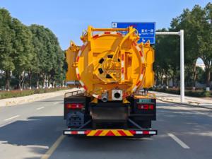 Rental Preferred VASOL T3 10-12CBM Jet Vacuum Truck Three Working Functions For Septic Cleaning & Road Spraying Business - Product Image 6