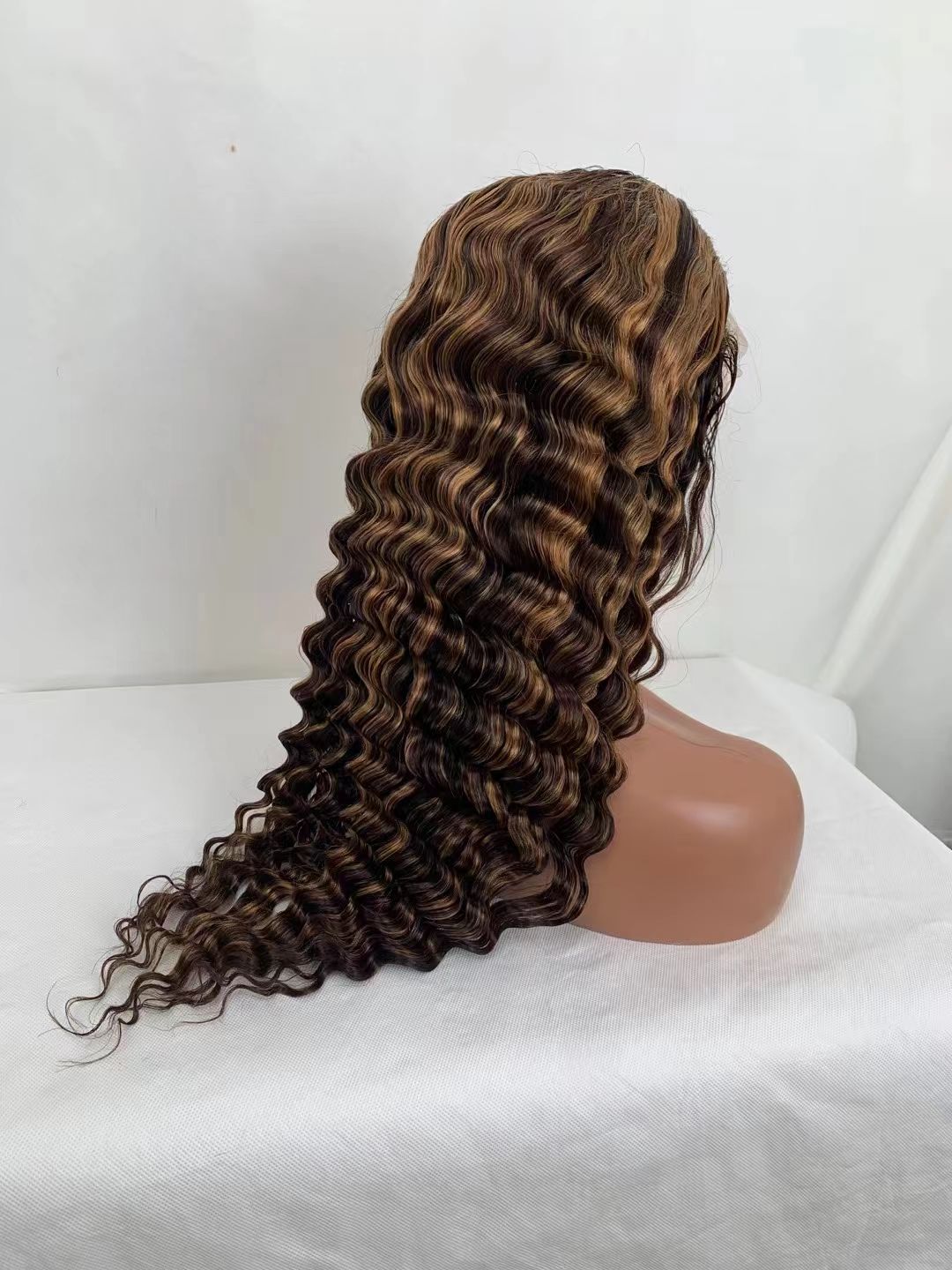 page 4 # /27 #   onde profonde