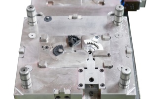 Hete verkoop van op maat gemaakte ABS PEEK spuitgietmallen, plastic fabrikant die hoogwaardige spuitgietdiensten aanbiedt - Product Image 5