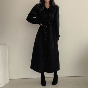Robe longue <span class=keywords><strong>chic</strong></span> coréenne automne-hiver vintage à revers, simple boutonnage, ceinture à nouer, couleur unie, en velours côtelé, antistatique, coupe lanterne - Product Image 2