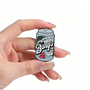 Insignia de aleación creativa de dibujos animados con diseño de lata de refresco, personalizada y decorativa, con forma de esqueleto, para mochila - Product Image 1