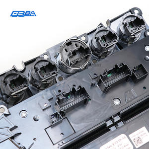 Piezas de Desmontaje del Panel de Control de Aire Acondicionado para Aston Martin DB11, Aire Acondicionado OE HY63-18C876-AC - Product Image 4