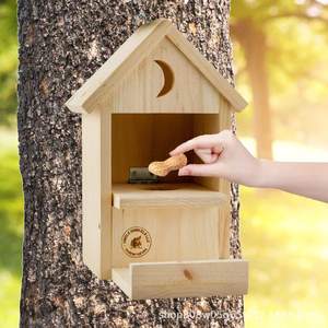 Mangeoire à écureuils en bois Uncle Dunkels Llc, couleur bois naturel, durable, distributeur de nourriture pour oiseaux d'extérieur, forme rectangulaire - Product Image 4