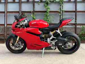 <span class=keywords><strong>Ducati</strong></span> 1299 Panigale S Moto Sportiva da Corsa Stradale con Motore a Benzina ad Alte Prestazioni - Product Image 4