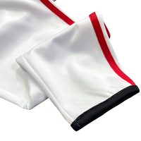 Maillot de football rétro personnalisé à manches longues pour homme, coupe courte, style vintage, impression par sublimation, bande rouge contrastante, logo personnalisé