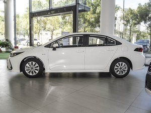 FAW <span class=keywords><strong>Toyota</strong></span> <span class=keywords><strong>Corolla</strong></span> 2024 1.8L <span class=keywords><strong>Hybride</strong></span> Intelligent Double Moteur Berline 4 Portes 5 Places Voiture de Haute Qualité État Neuf Voiture d'Occasion - Product Image 4