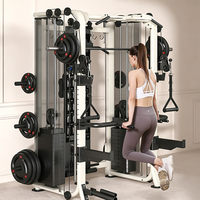 Appareil de musculation commercial en acier moderne, combiné Smith Machine et rack à squats avec système de croisement de câbles, pour entraînement de force et fitness