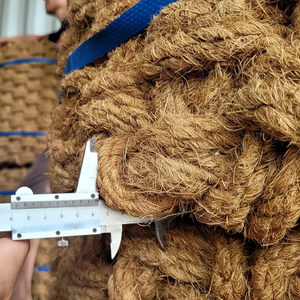 Cuerda de fibra de coco para jardín y decoración Cuerda de fibra de coco Hecha de cocos Cuerda de fibra de coco de todos los tamaños para jardín y granja - Product Image 1