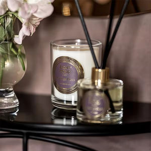 น้ำหอมปรับอากาศแบบกระจายกลิ่นในขวดแก้วพร้อมแพ็คเกจสั่งทำพิเศษสำหรับใช้ในบ้าน ยี่ห้อ Aikun Wholesale Private Label - Product Image 3