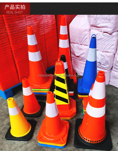 Toptan trafik yol güvenliği koni yansıtıcı ile 900mm siyah taban PVC turuncu trafik konisi - Product Image 5
