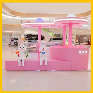 Kiosco <span class=keywords><strong>de</strong></span> Comida, Exhibidor <span class=keywords><strong>de</strong></span> Panaderí<span class=keywords><strong>a</strong></span> <span class=keywords><strong>de</strong></span> Lujo Personalizado, Iluminación LED, Diseño Ecológico con Parte Trasera <span class=keywords><strong>de</strong></span> Vidrio Resistente, Estante Cúbico Tipo Escalera - Product Image 3