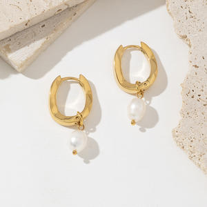 Stainless Steel Jewelry Wholesale Trendy 18K <b>Gold</b> <b>Plated</b> Freshwater Pearl Pendant Simple Huggie <b>Hoop</b> <b>Earrings</b> - Product Image 4