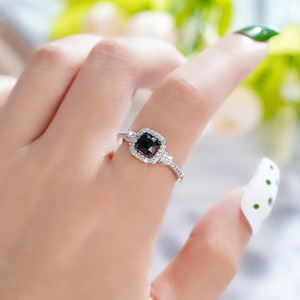 Anello Stile Reale, Gioiello da Dito alla Moda per Donne, Design Accattivante - Product Image 6
