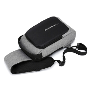 Work Durable travel Anti-theft man shoulder bags usb charging port on the chest bag - Product Image 4