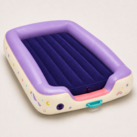 Grand lit de voyage gonflable pour tout-petits avec entrée basse, matelas en PVC floqué et graphismes personnalisés licorne