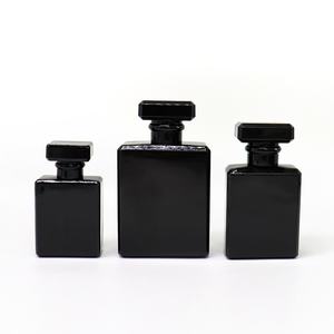 ขวดน้ำหอมแก้วสี่เหลี่ยมแบบพ่น ขนาด 20 มล. 30 มล. 50 มล. 100 มล. สีดำ แบบกำหนดเองสำหรับขายส่ง พร้อมหัวฉีดสเปรย์ - Product Image 2
