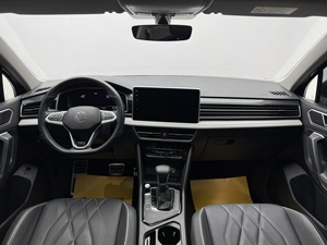 2023 para <span class=keywords><strong>TIGUAN</strong></span> L 2.0T 4WD LHD SUV Automático R18 Asientos de Cuero Coche Usado Bajo <span class=keywords><strong>Precio</strong></span> Euro VI Cámara Trasera 360° Interior Oscuro - Product Image 6