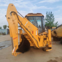 Chargeuse-pelleteuse d'occasion de 7,6 tonnes en stock avec godet frontal et bras d'excavation arrière pour une expédition rapide à l'exportation
