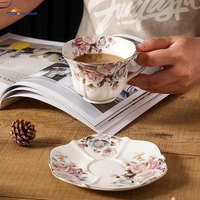 Ensemble tasse et soucoupe en porcelaine personnalisée, style européen, élégant, floral, plaqué or, isolé, résistant à la chaleur