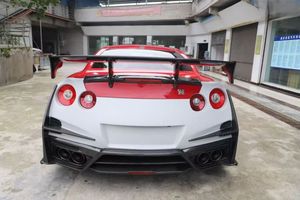 Kit carrosserie large style TS pour Nissan GT-R R35 2008-2024, pare-chocs avant, jupes latérales et diffuseur arrière semi-carbone - Product Image 4