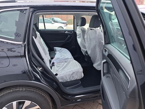 Volkswagen <span class=keywords><strong>Tiguan</strong></span> L PHEV 430 Prestige Edition 1.4T Hybride Rechargeable SUV d'occasion Faible Kilométrage Conduite à Gauche Voiture d'occasion à l'exportation - Product Image 6